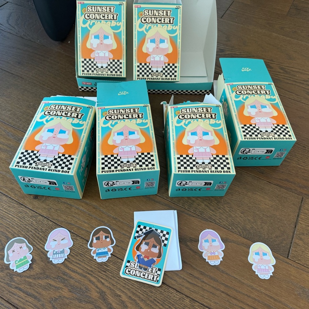 Pop Mart Crybaby Sunset Concert Plush Pendant Blind Box Set